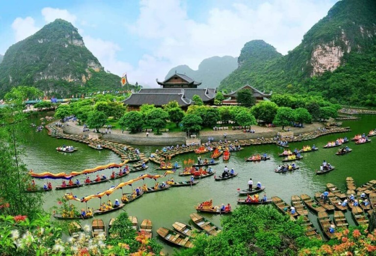 Tour Hoa Lư – Tràng An 1 Ngày
